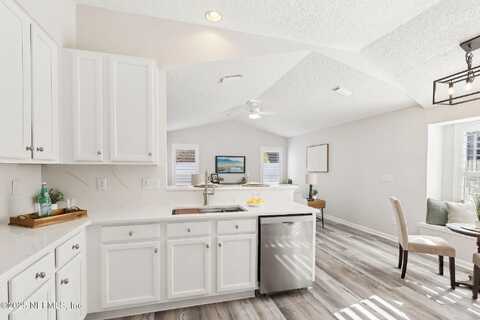 Thoroughbred, ORANGE PARK, FL 32065