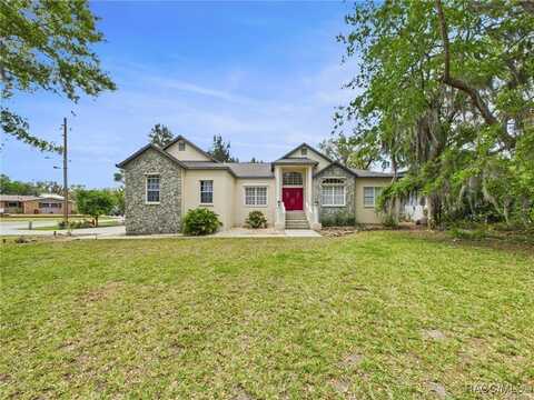 402 NW Magnolia Circle, Crystal River, FL 34428