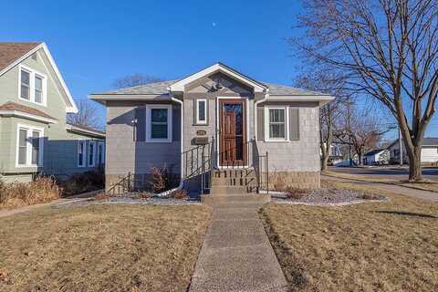 East, LA CROSSE, WI 54601