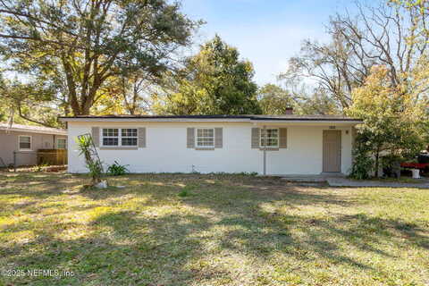Christopher Robin, JACKSONVILLE, FL 32210