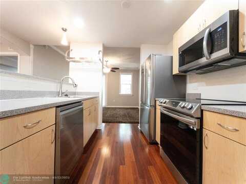 533 NE 3rd Ave, Fort Lauderdale, FL 33301
