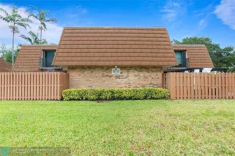 2555 Camelot Ct, Cooper City, FL 33026