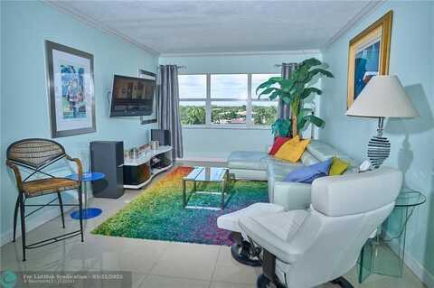 2555 NE 11th St, Fort Lauderdale, FL 33304