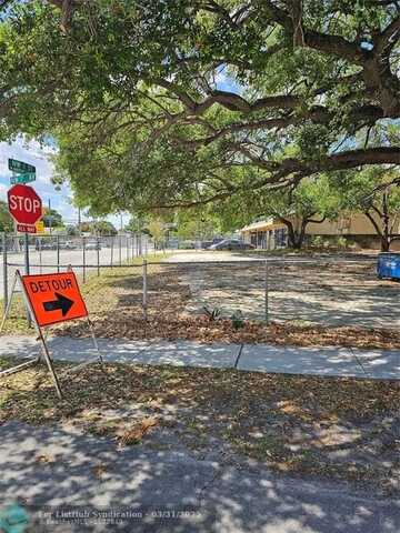 107 NW 7th Ave, Dania Beach, FL 33004