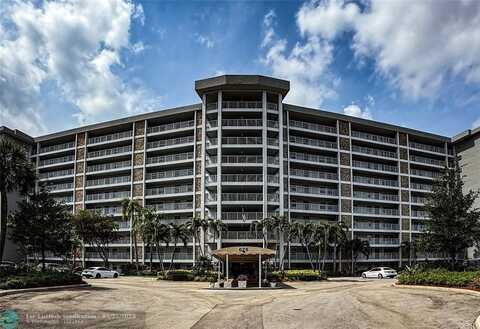 625 Oaks Dr, Pompano Beach, FL 33069