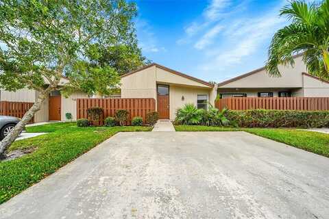 22306 Timberly Dr, Boca Raton, FL 33428