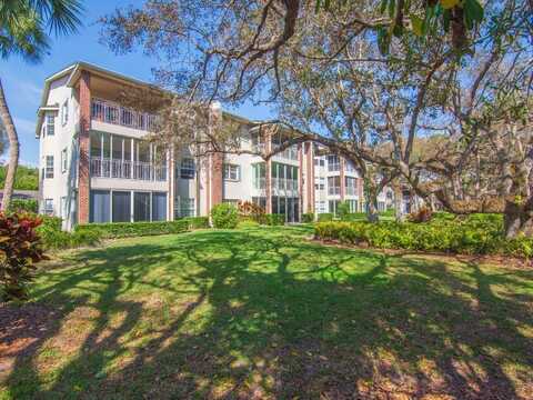 109 W Park Shores Circle, Vero Beach, FL 32963