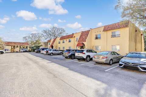 Valerosa, JACKSONVILLE, FL 32217