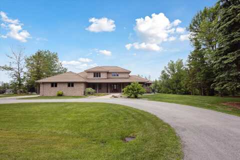 W175 LAKE SANDIA Drive, KRAKOW, WI 54137