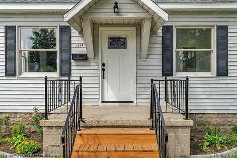 1217 MANSFIELD Street, Port Huron, MI 48060
