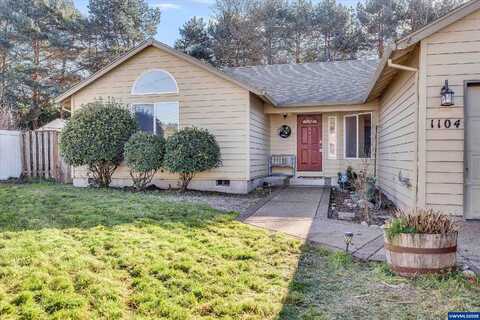 Hadley, NEWBERG, OR 97132