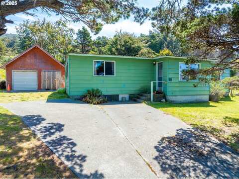 33261 OPHIR RD, Gold Beach, OR 97444