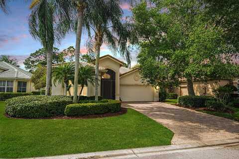 8929 First Tee Road, Port Saint Lucie, FL 34986