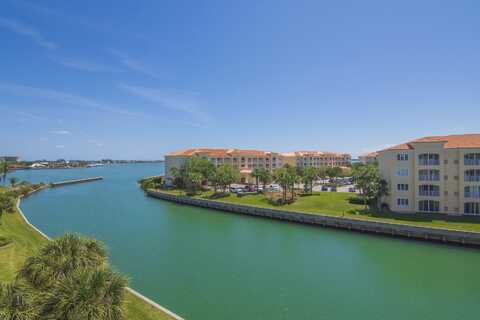 6 Harbour Isle Drive E, Fort Pierce, FL 34949
