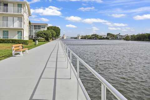 560 Horizons W, Boynton Beach, FL 33435