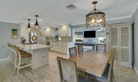 301 Enfield Road, Delray Beach, FL 33444
