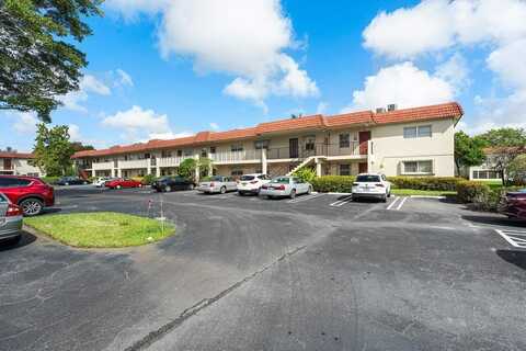 21 Abbey Lane, Delray Beach, FL 33446