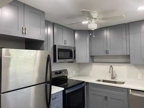 256 Mansfield G, Boca Raton, FL 33434
