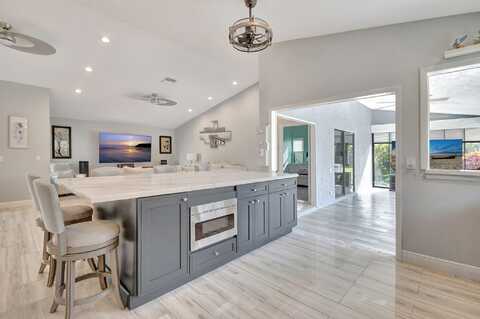 2430 NW 14th Street, Delray Beach, FL 33445