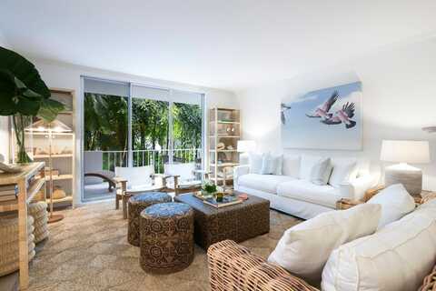 226 Brazilian 0040 Avenue, Palm Beach, FL 33480