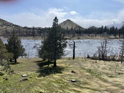 Unit 5-2 Lot 26 Rainbow Dr., Weed, CA 96094