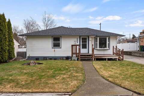 5916 N Belt St, Spokane, WA 99205