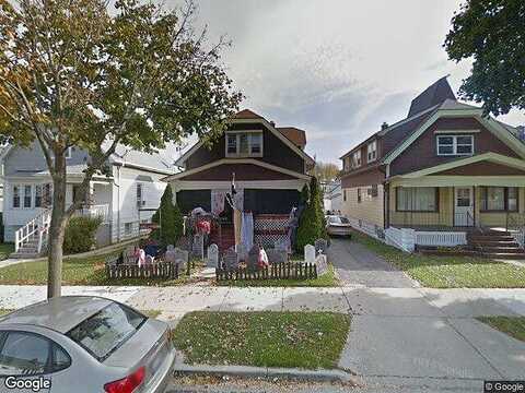 15Th, MILWAUKEE, WI 53215