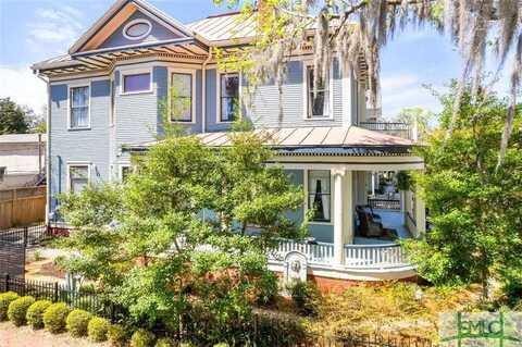 121 E 36th Street, Savannah, GA 31401