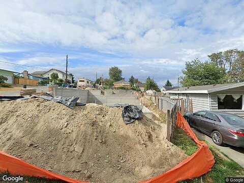 39Th, SEATTLE, WA 98118