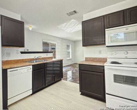 2414 Mission Ct, San Antonio, TX 78223