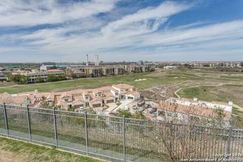 7 Oxford Hall, San Antonio, TX 78209