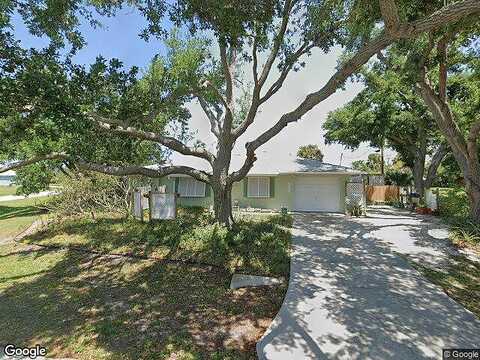Regina, ENGLEWOOD, FL 34224
