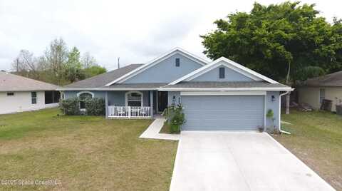 862 Iris Street, Sebastian, FL 32958