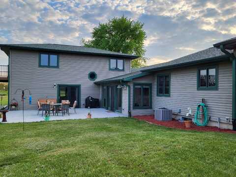 E4913 Jones Road, Spring Green, WI 53588