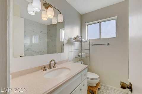 1/2 Daisy St, Las Vegas, NV 89119