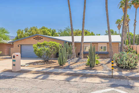 Essel, TUCSON, AZ 85715