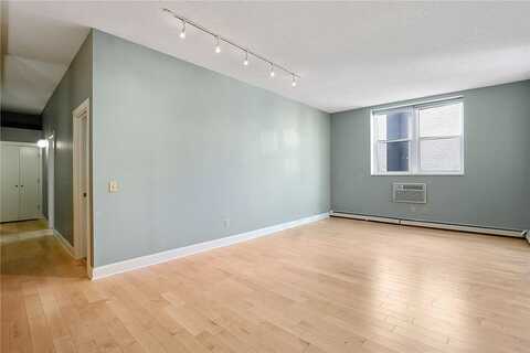 7Th St Ne, Minneapolis, MN 55413