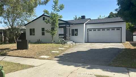 Lull, CANOGA PARK, CA 91304