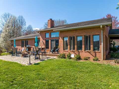 23300 Wycoff Drive, Abingdon, VA 24211