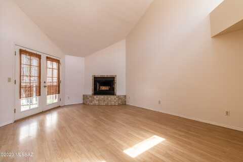 1200 E River Road, Tucson, AZ 85718