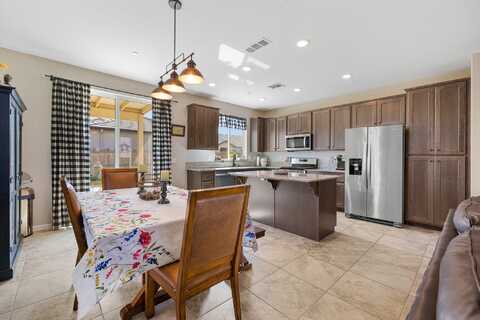 3248 N Kent Street, Visalia, CA 93291