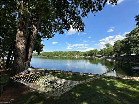 109 Rima Landing, Denton, NC 27239