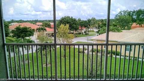 Regal Heron Cir, Naples, FL 34104