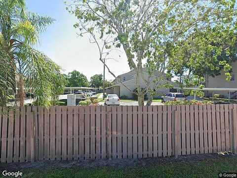 Summer Side Ln, Sarasota, FL 34231