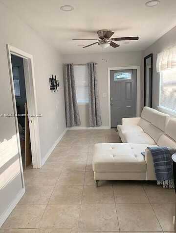 136Th, NORTH MIAMI BEACH, FL 33181