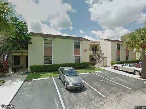 N Hiatus Rd, Pembroke Pines, FL 33026