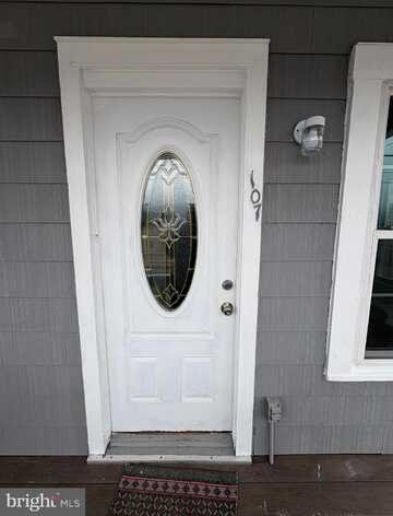 107 E BROAD STREET, WILLIAMSTOWN, PA 17098