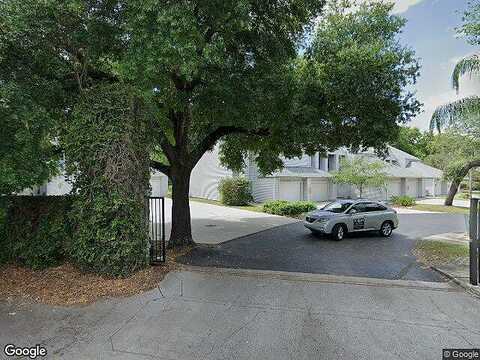 Tiffany Oaks Ln, Tampa, FL 33612