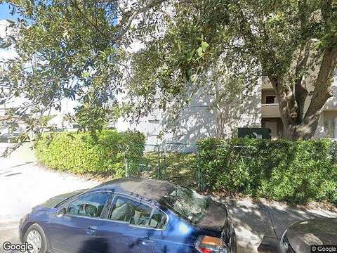 Nw 32Nd Pl, Miami, FL 33125