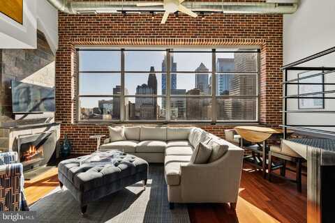 2200 ARCH STREET, PHILADELPHIA, PA 19103